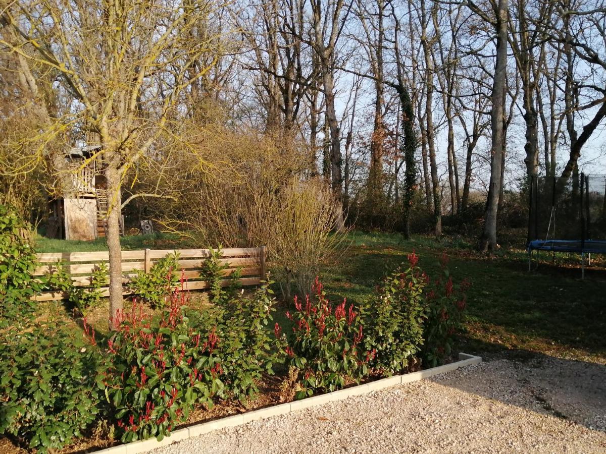 Gite Vacances Bosc D'Esquirol 4 Pers Escorneboeuf Zewnętrze zdjęcie